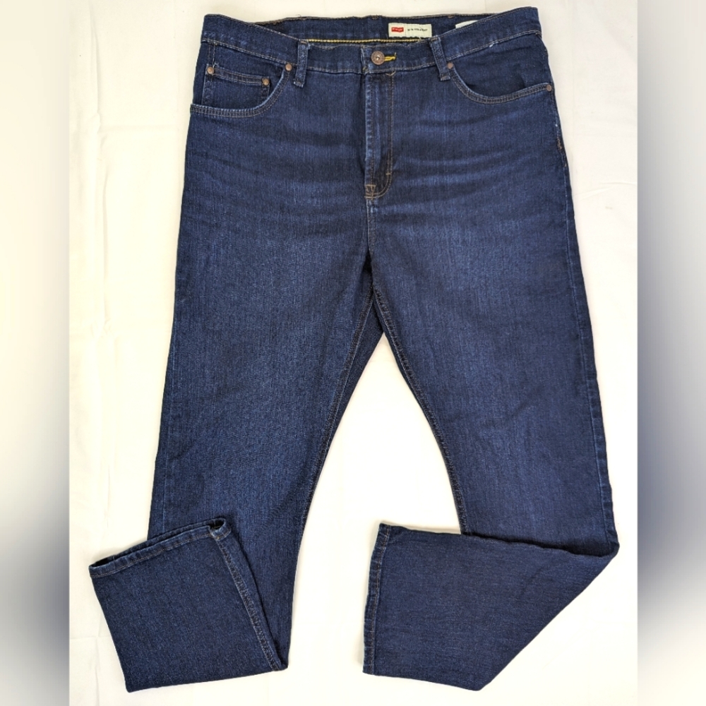 Wrangler Slim Straight Jeans, Men 36 x 32, 5-Pocket Med Wash High Rise - A25